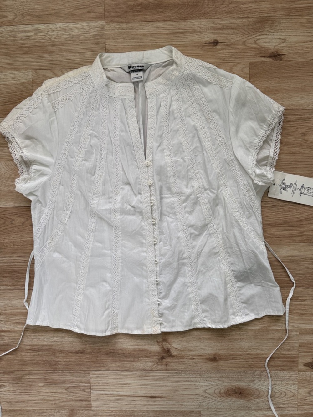 Vintage 80s 90s Cottagecore Milkmaid Coquette White Lace-Trim Button Up Blouse - Picture 15 of 15